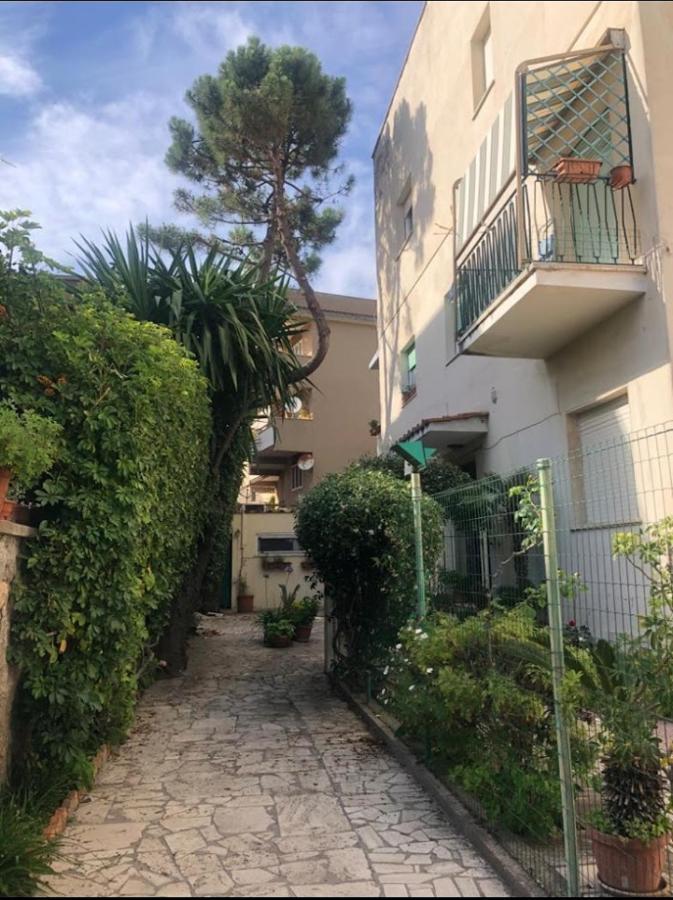 Puravida 2 Apartment Anzio Ngoại thất bức ảnh